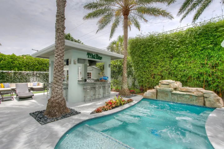 322 NW 16 St-24