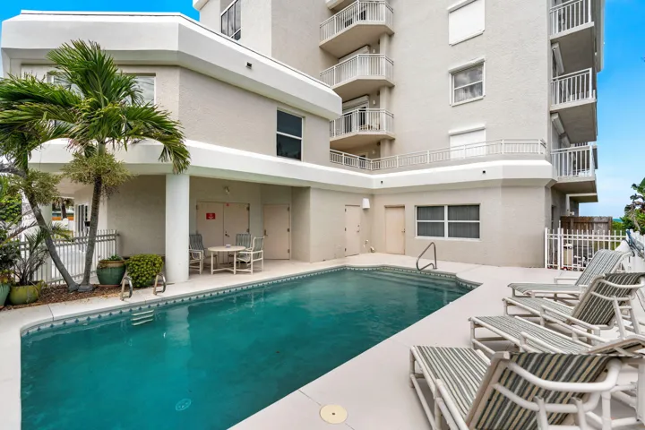 Community pool