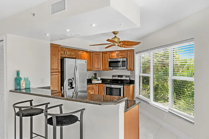 Gourgous Well-appointed kitchen