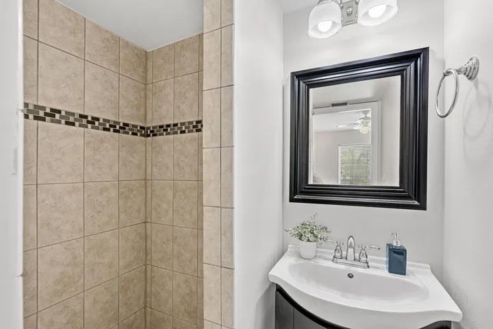 Primary Shower