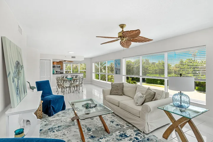 Light Bright Spacious West Facing Unit