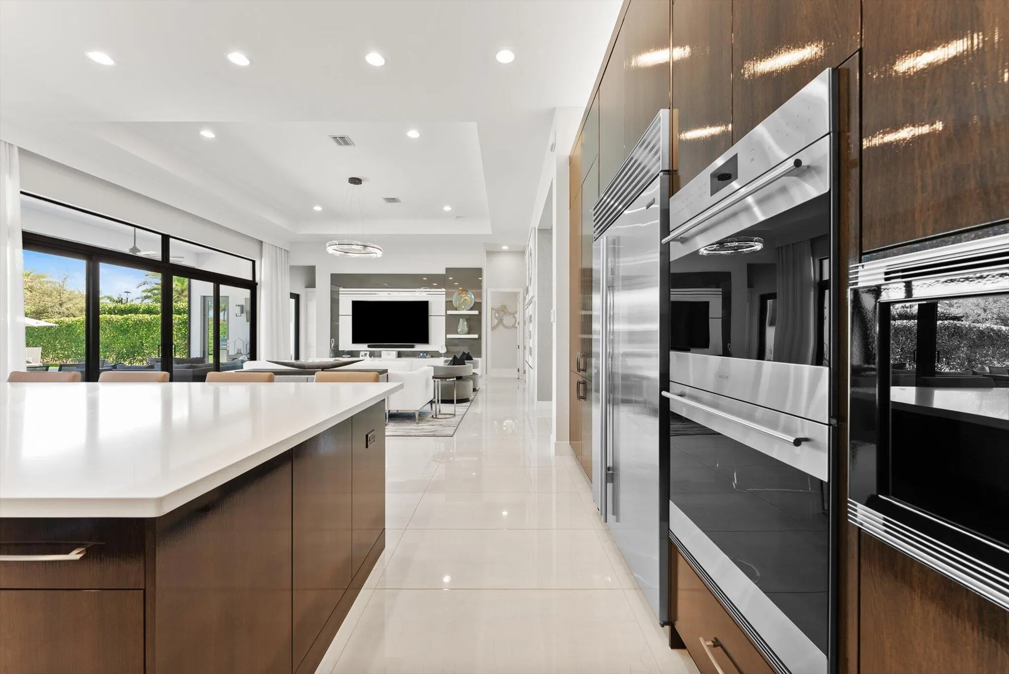 GOURMET CHEF'S KITCHEN