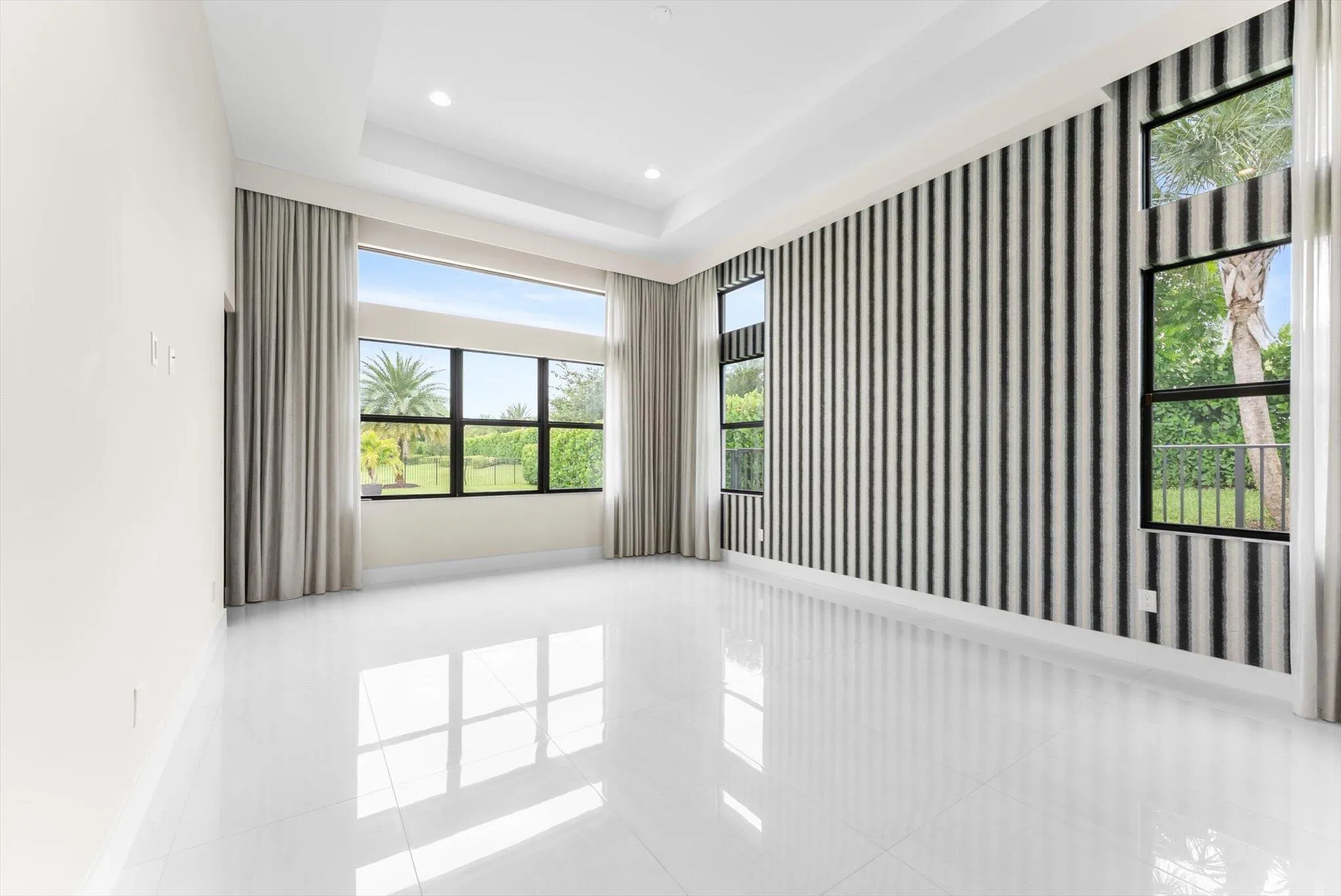 PRIMARY SUITE - VACANT, UNFURNISHED, MOVE-IN READY
