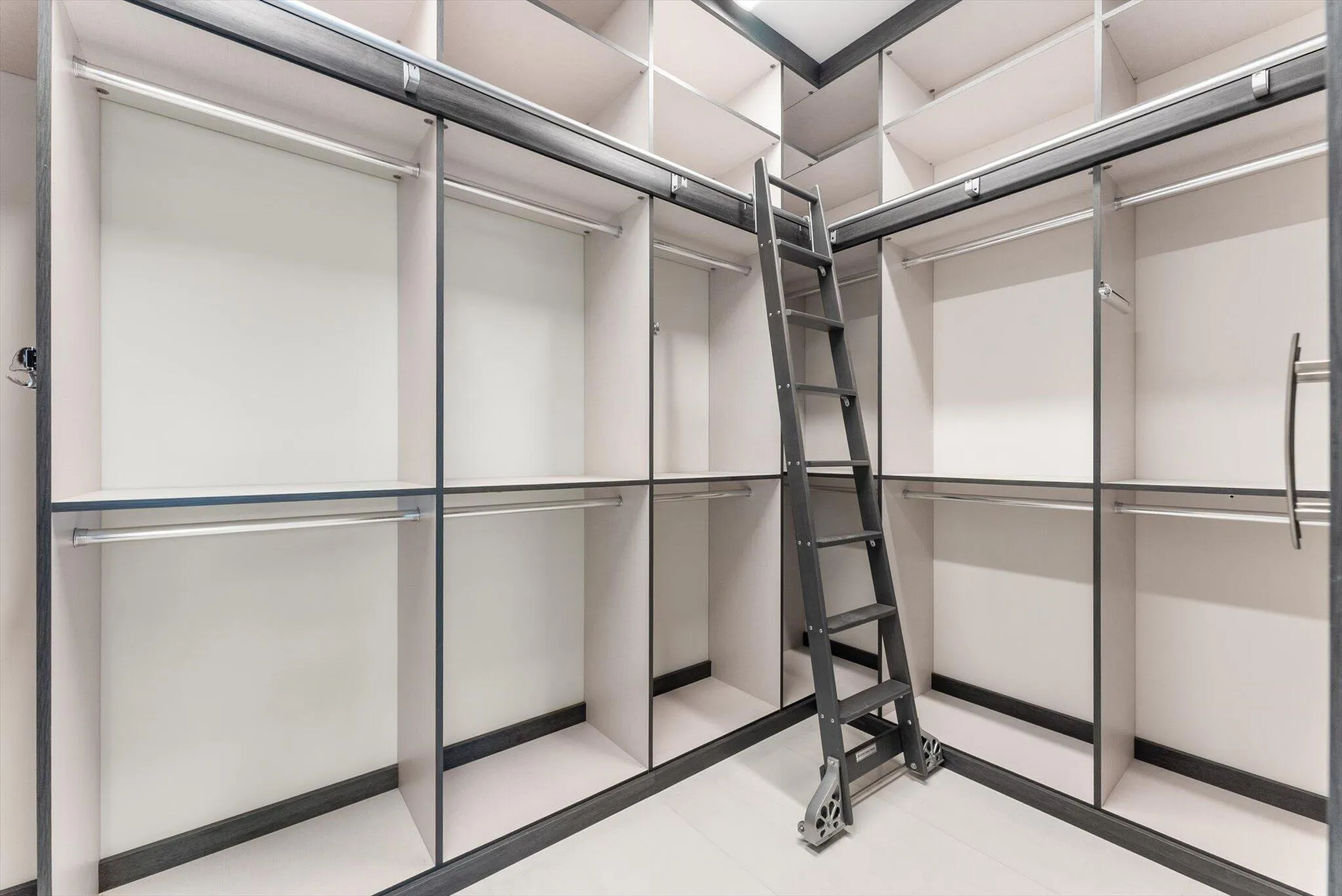 CUSTOM WALK-IN CLOSET #2 PRIMARY SUITE - VACANT, MOVE-IN READY