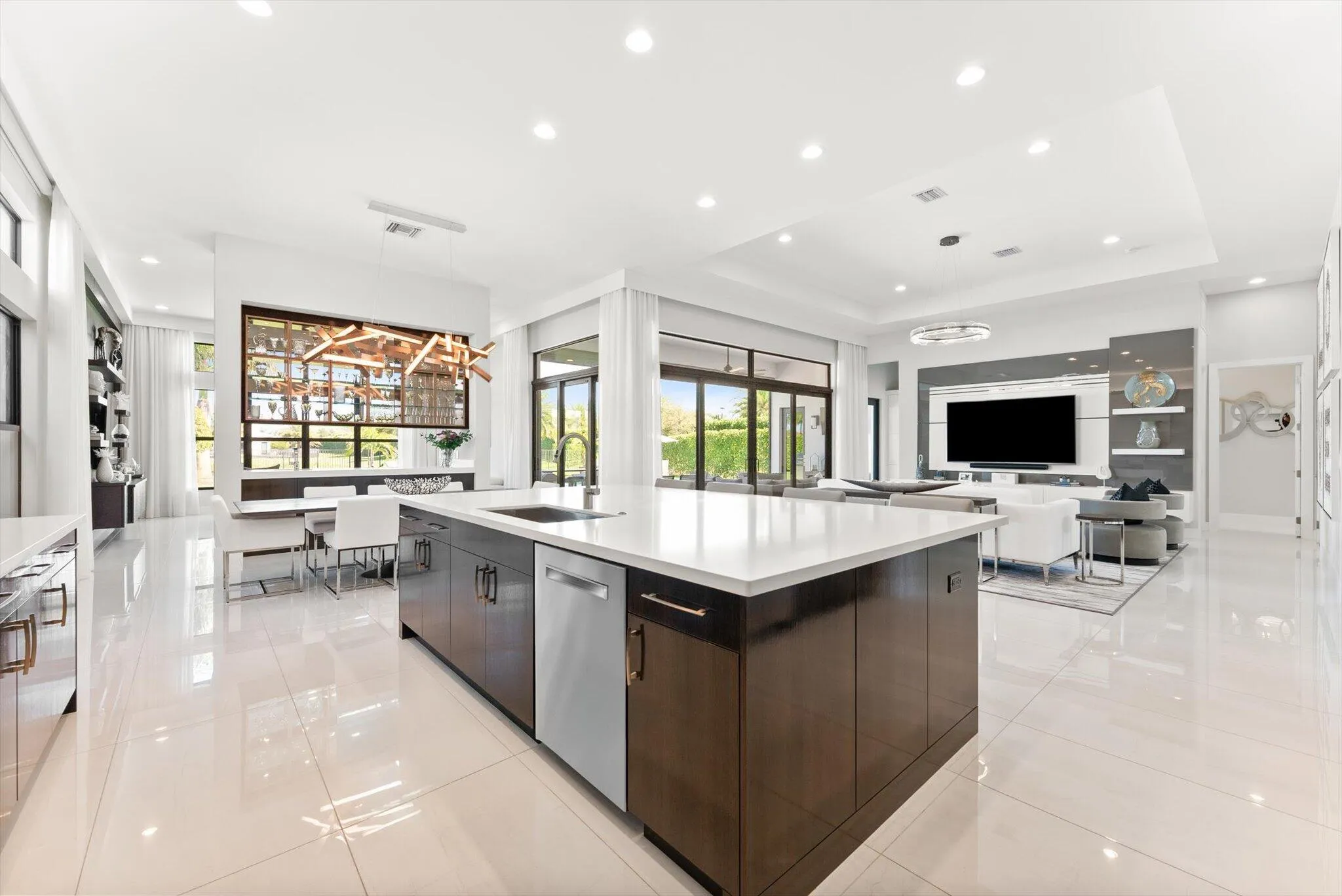 GOURMET CHEF'S KITCHEN