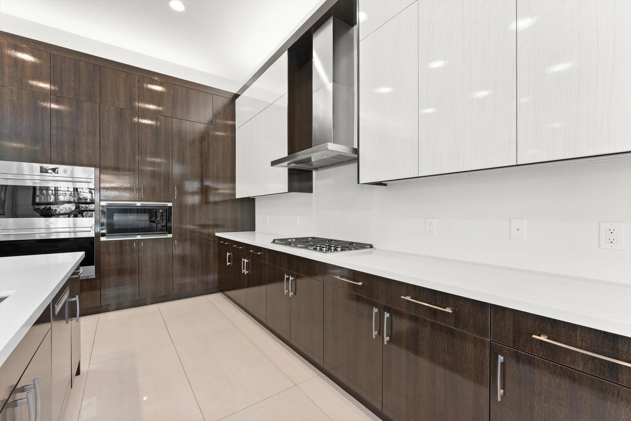 GOURMET CHEF'S KITCHEN