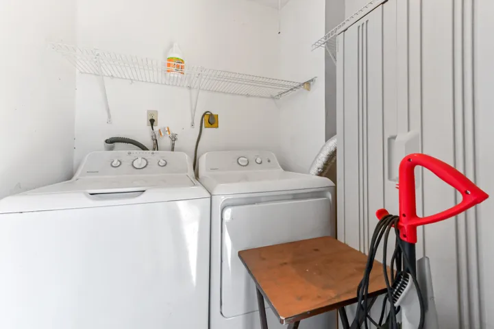 18 Laundry 01