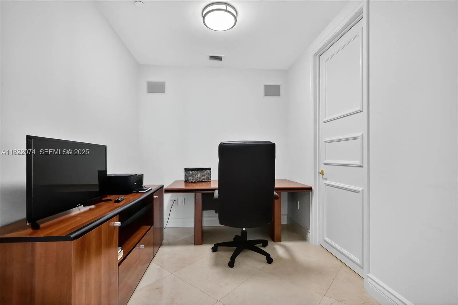 Property photo 111