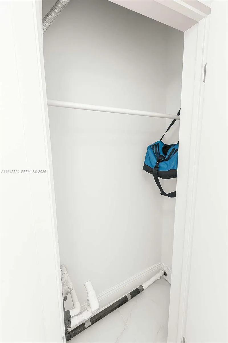 Boutique closet spaces
