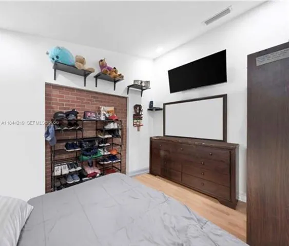 actually, use as an office.