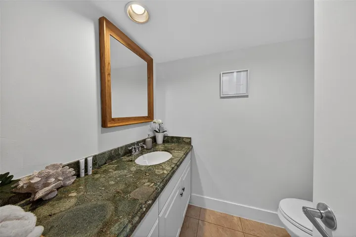 1/2 Bath Downstairs