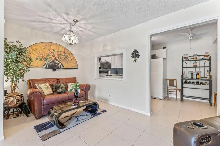 Living Room / Dining Room