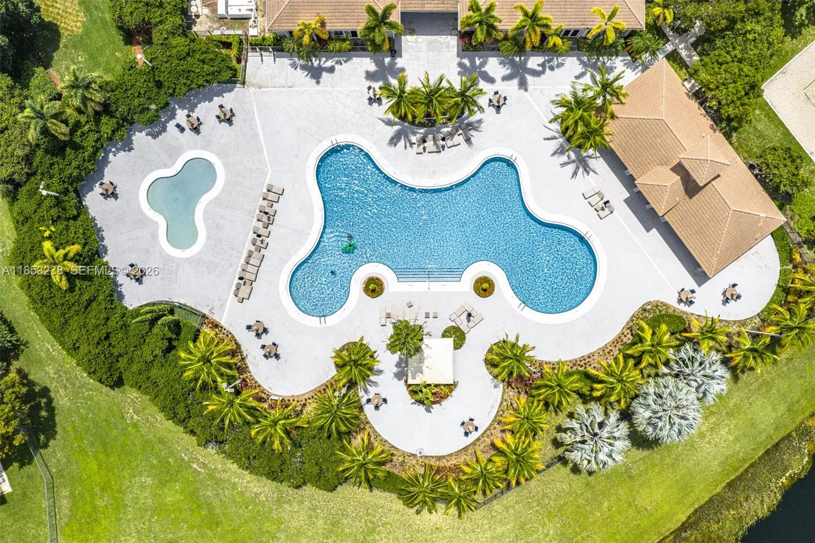 Fabulous Community Pool & Amenities