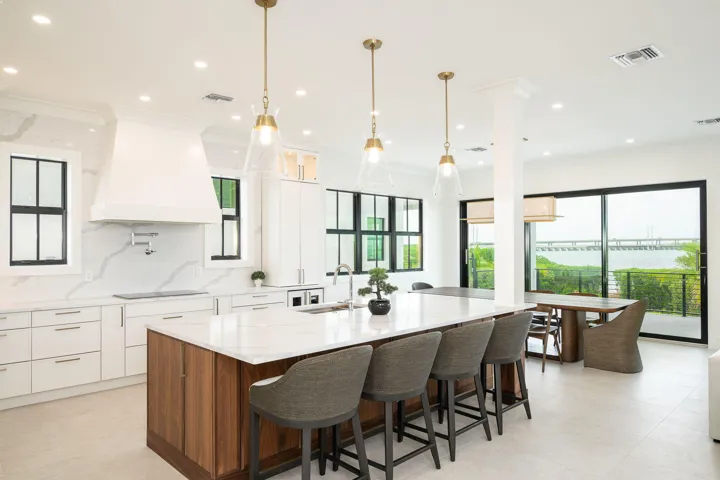 31-web-or-mls-NDP-231-E-Shore-6--5