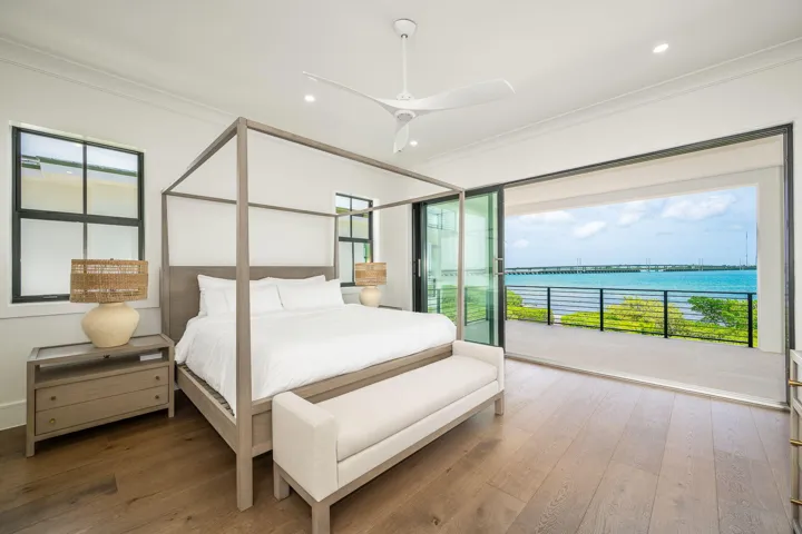 51-web-or-mls-NDP-231-E-Shore-6--23