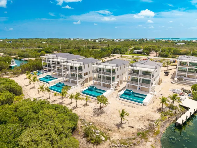 22-web-or-mls-NDP-231-E-Shore-6--38