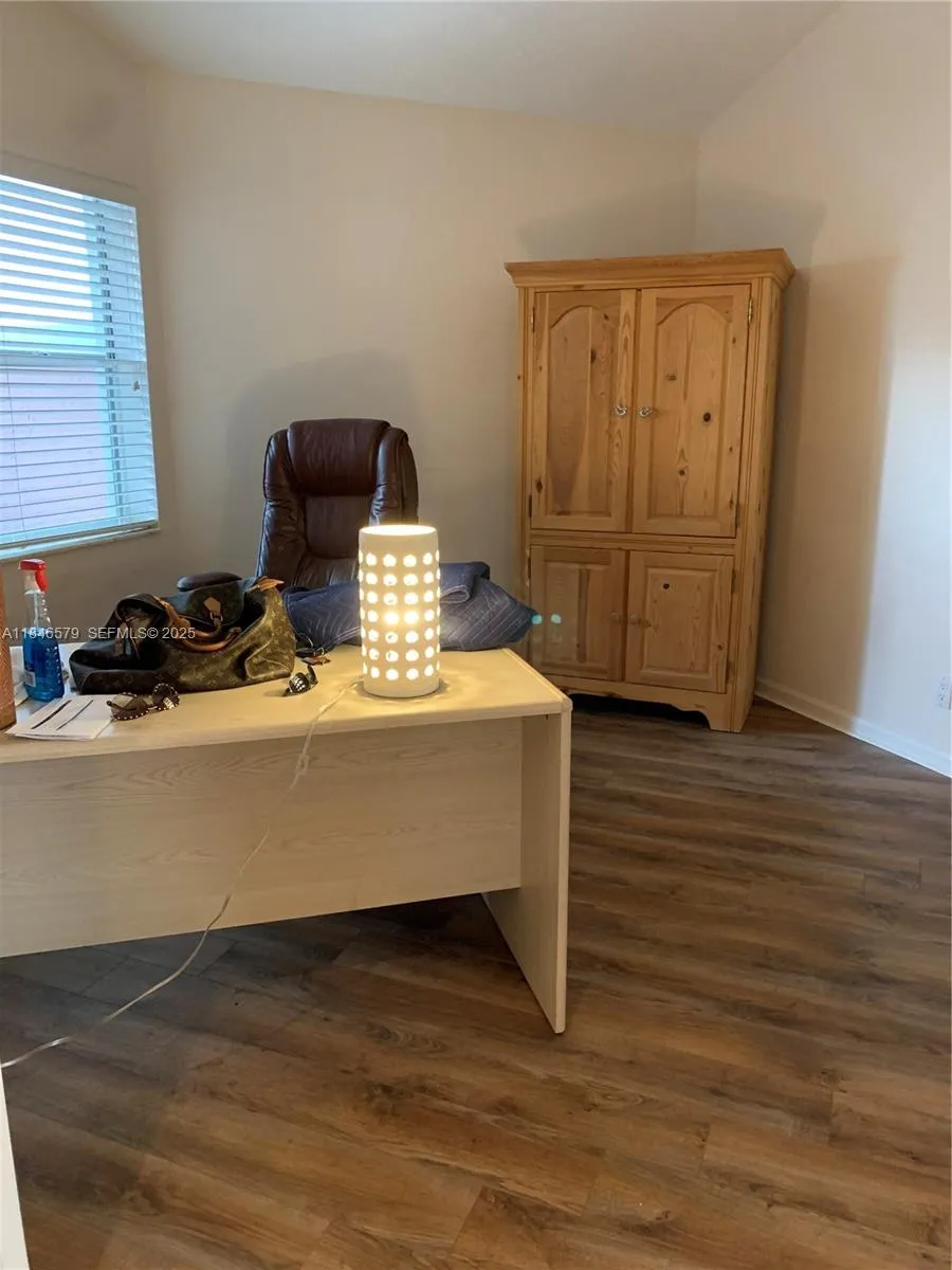 BEDROOM 3/ OFFICE