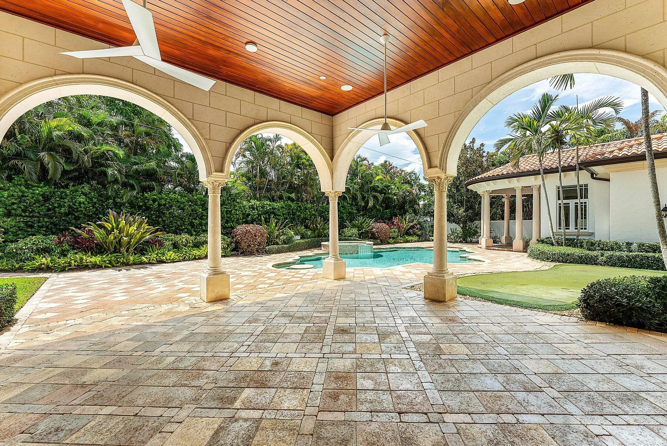 072-2002Northwest4thAvenue-DelrayBeach-F