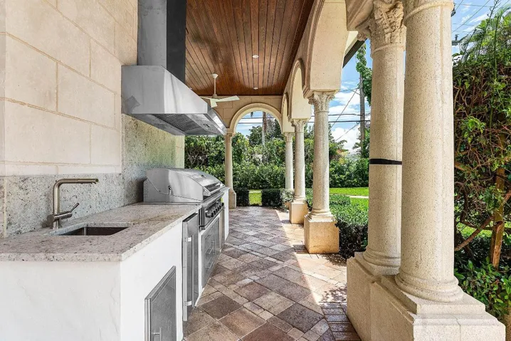 071-2002Northwest4thAvenue-DelrayBeach-F