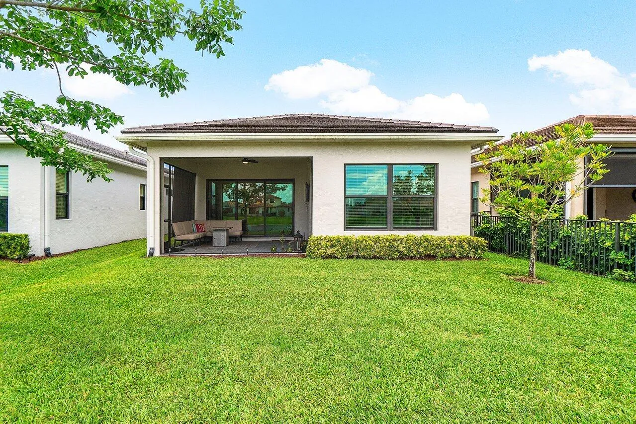 039-16070KeyBiscayneLane-Westlake-FL-334
