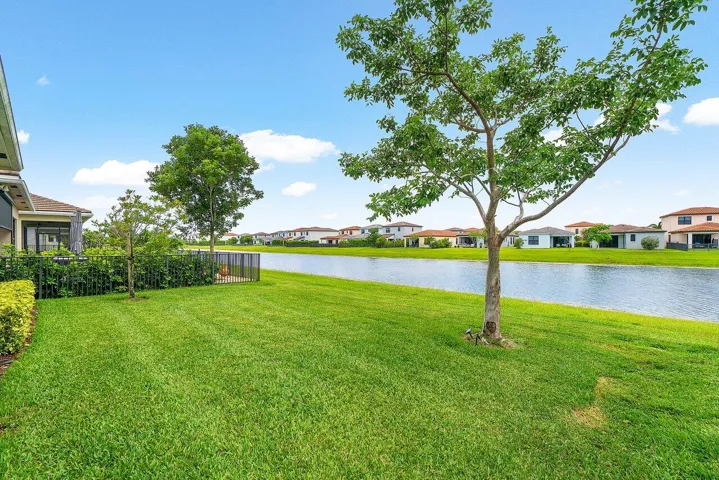 041-16070KeyBiscayneLane-Westlake-FL-334