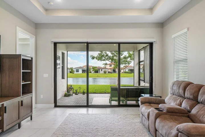 015-16070KeyBiscayneLane-Westlake-FL-334