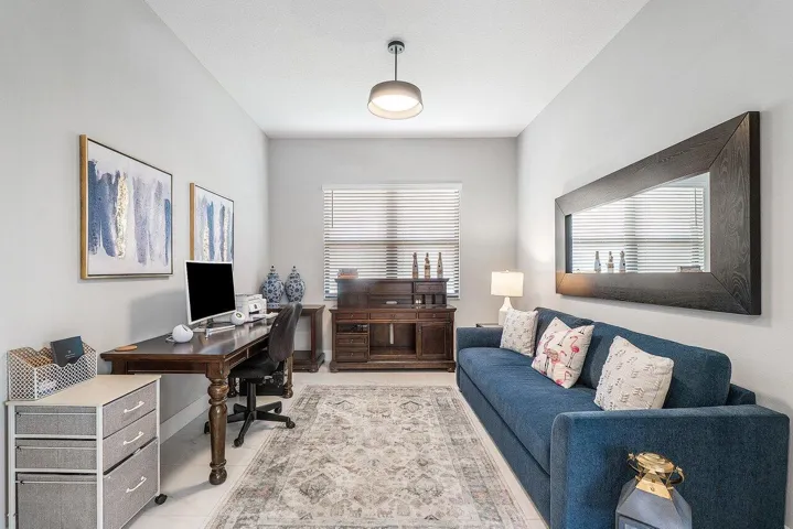 Oversized den which can be converted to 3rd bedroom