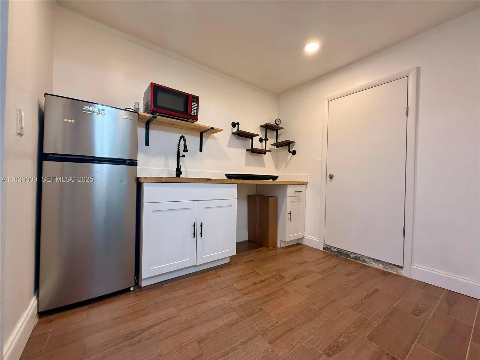 kitchen studio 2
