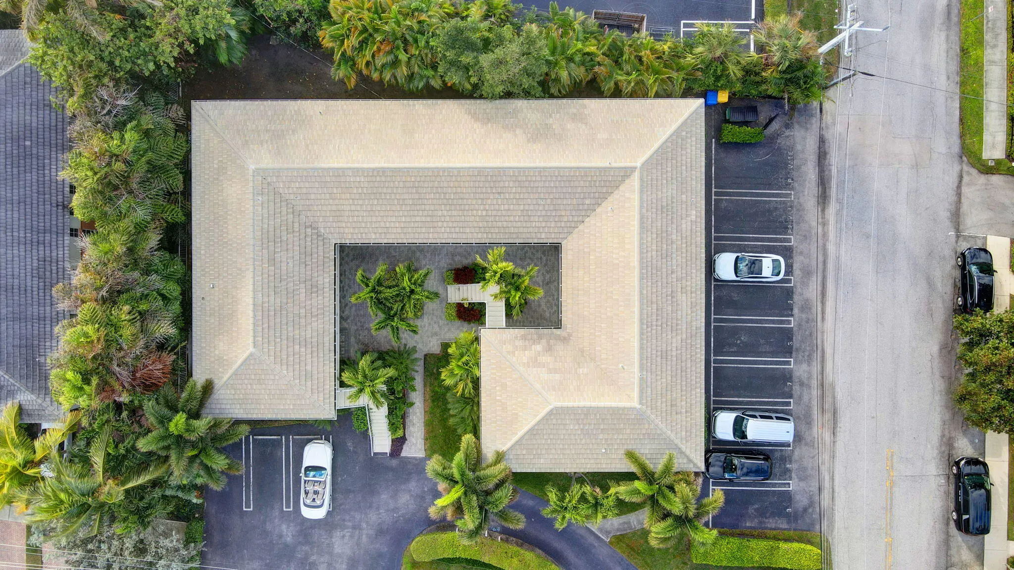 35-web-or-mls-Apartment air (14)