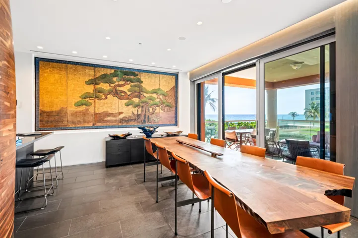 mls_DINING_ANGLE_DT