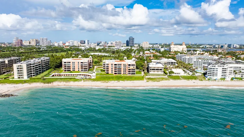 2 N Breakers Row23