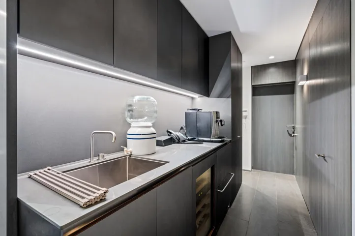 mls_BUTLERS_PANTRY_DT