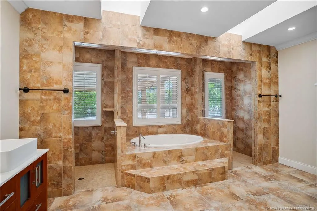 Property photo 46