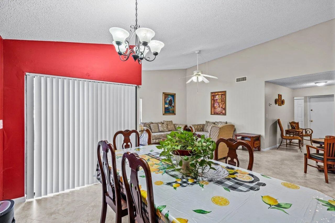 Living/Dining Room