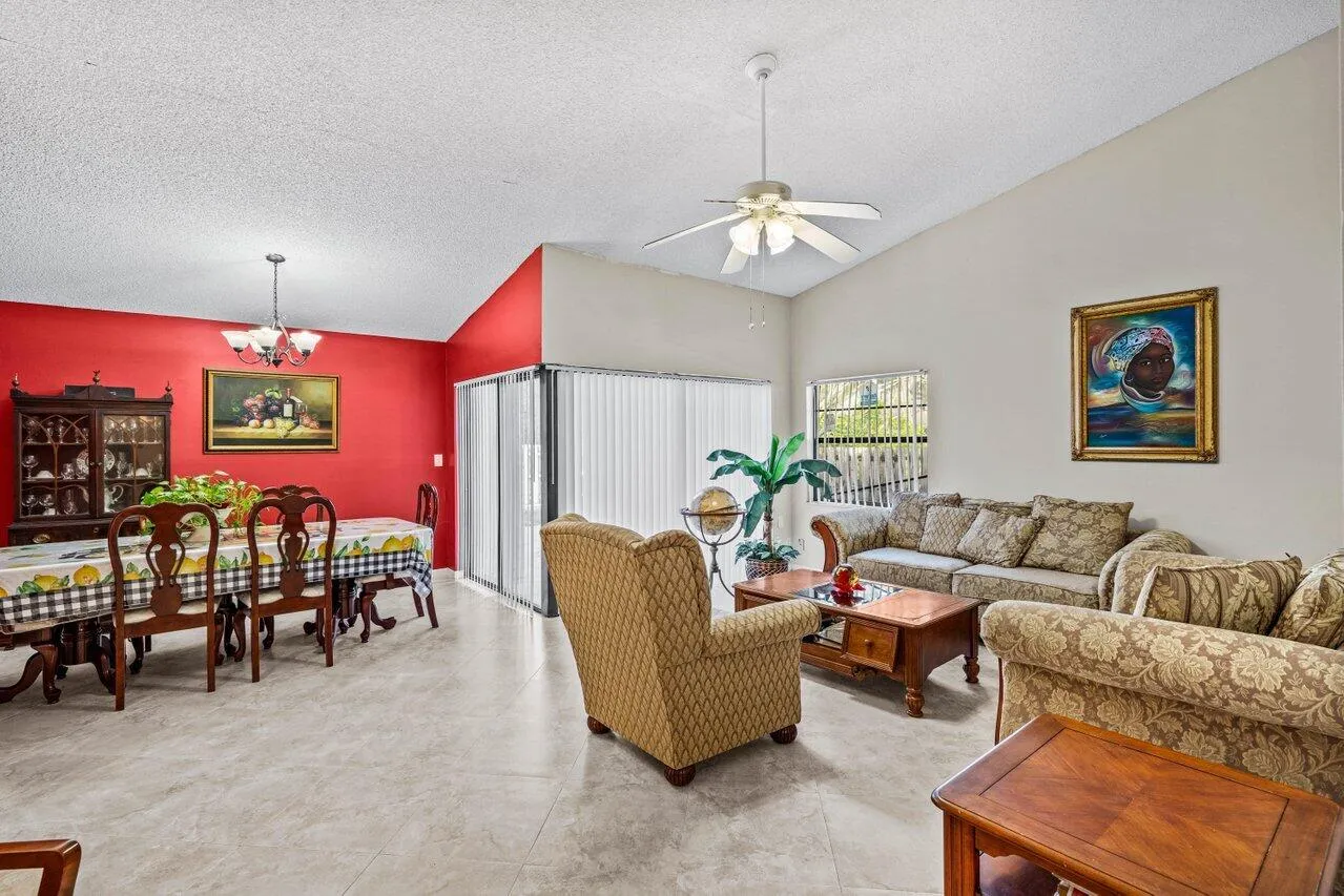Living/Dining Room
