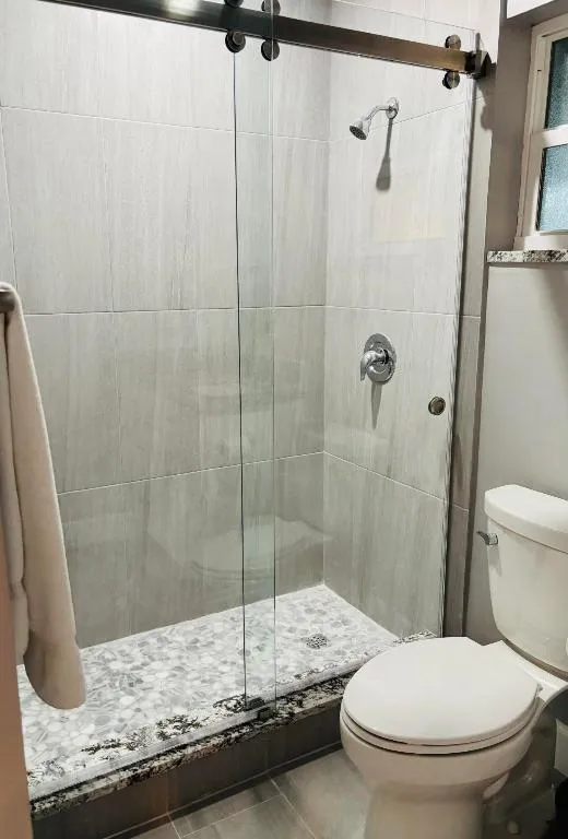 Guest Bath 3