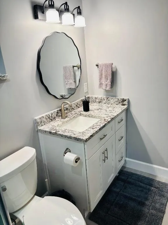 Guest Bath 2