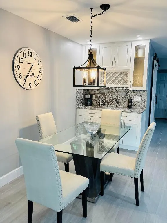 Dining Room 1