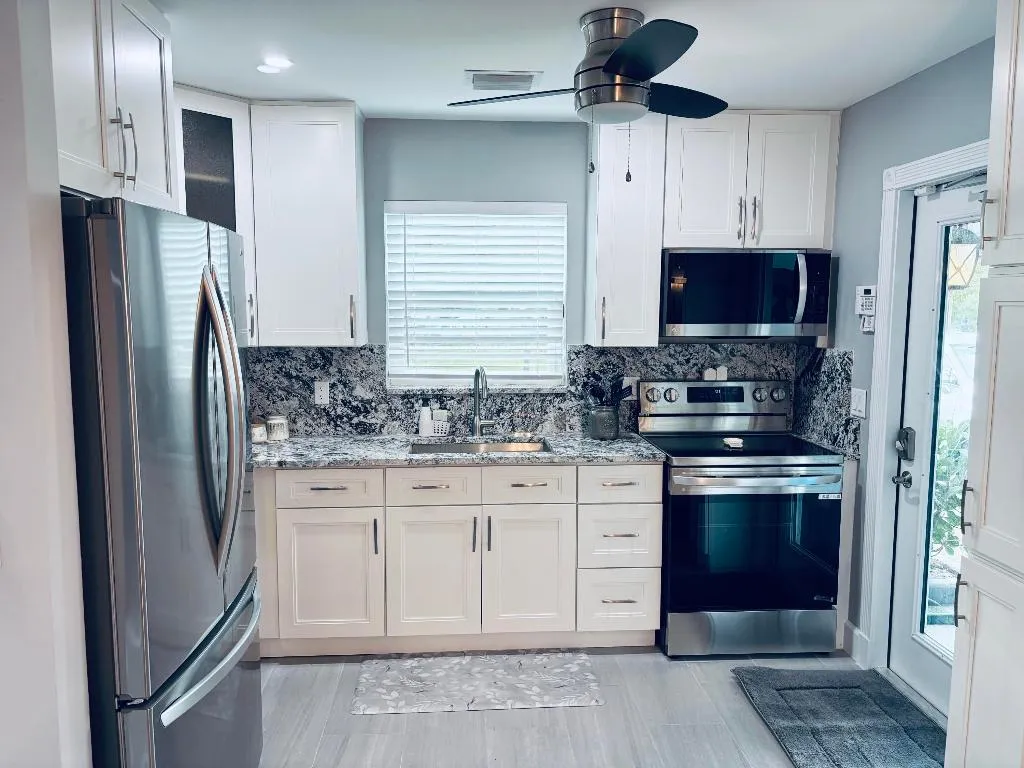 Kitchen 2