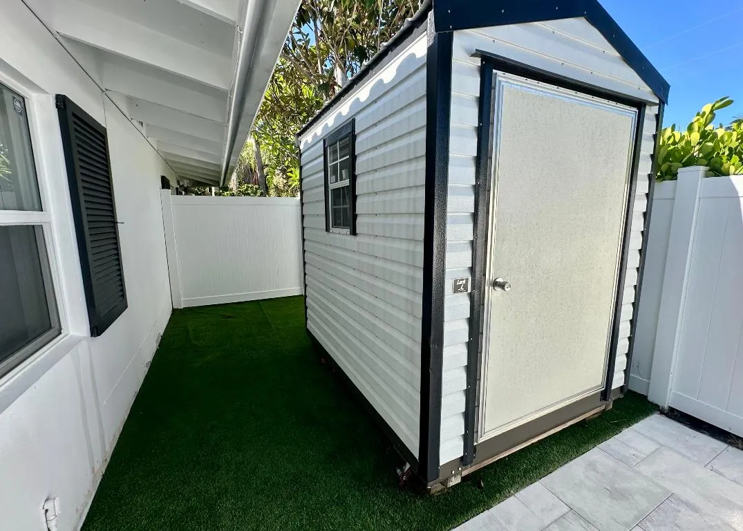 Shed