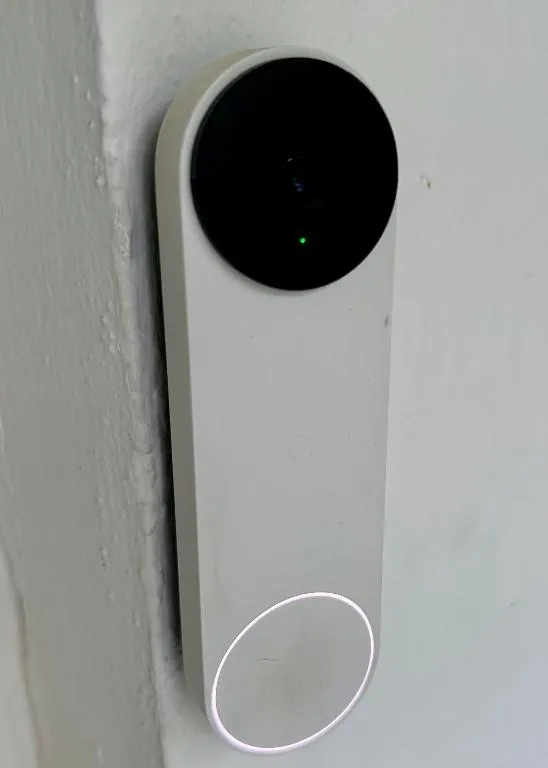 Front Door Nest Camera/Door Bell