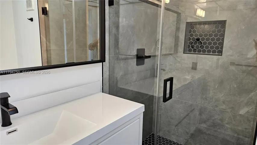 2nd Bathroom