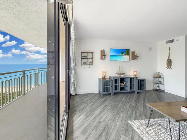 Living Room w/ Balcony Access
