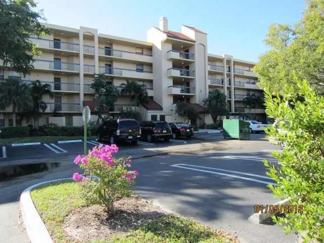 BUILDING 6