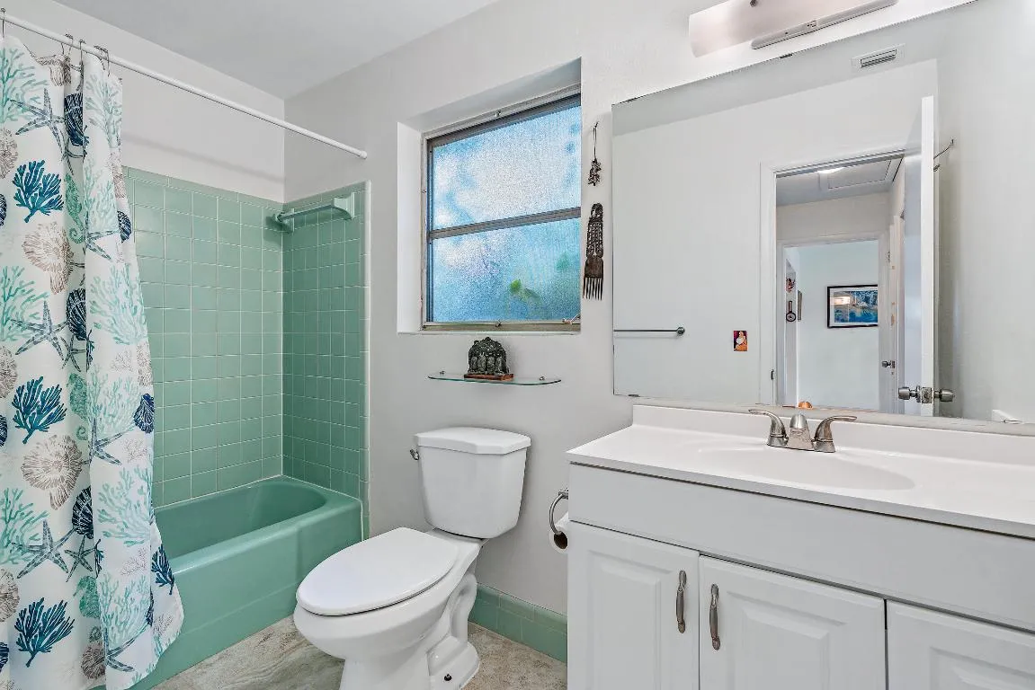 733 Waterway Dr-1