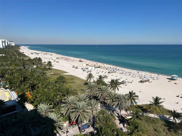 Beach from Decoplage