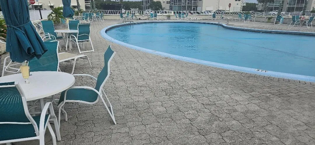 pool deck1