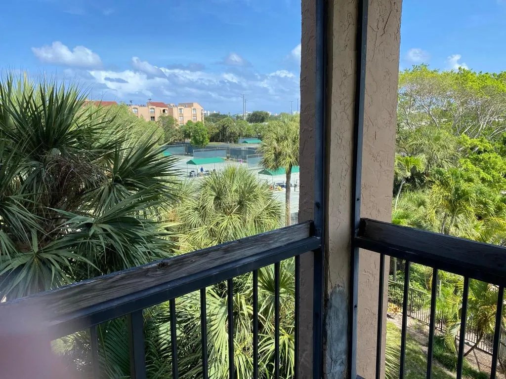 Balcony​​‌​​​​‌​​‌‌​‌‌​​​‌‌​‌​‌​‌​​​‌​​ Patio