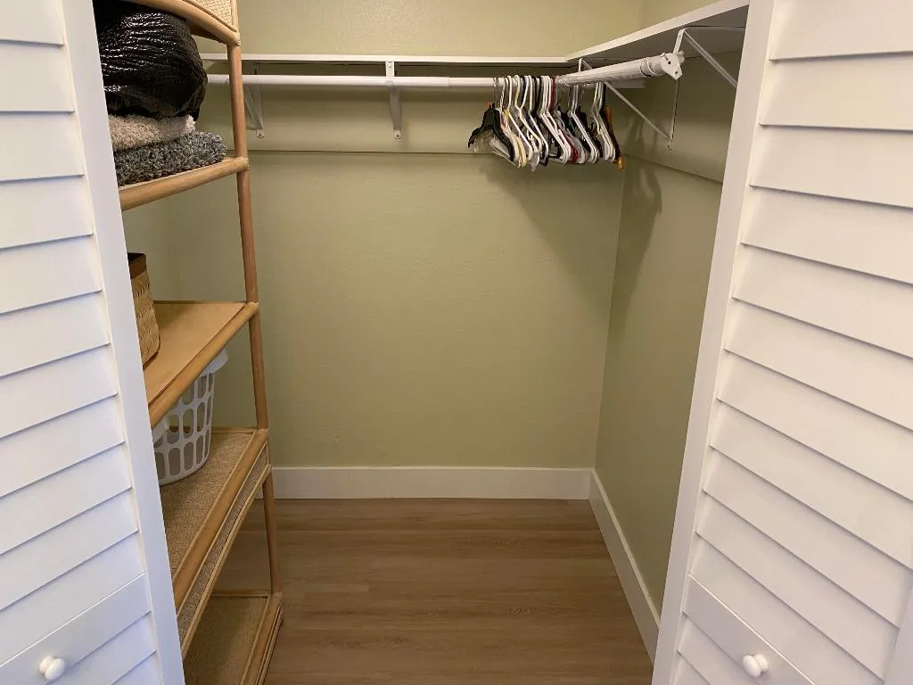 Walk in Closet