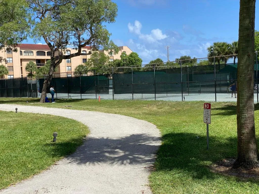 24 Tennis Courts